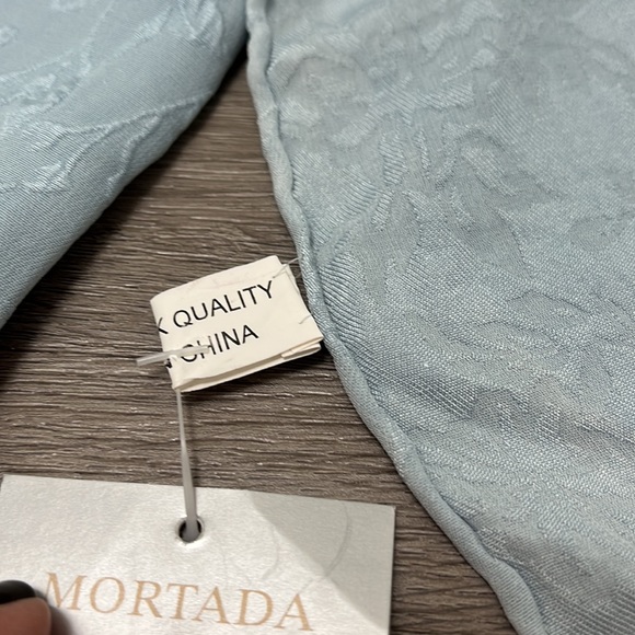 Mortada Women’s Icy Blue Shawl/Scarf - NWT - Picture 7 of 8